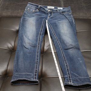 EUC Daytrip Virgo Capri Jeans